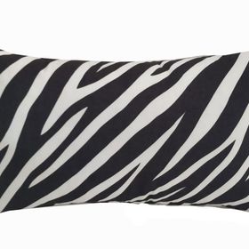 Alkan Homes 43 x 43 cm - Renkli Kırlent Dünyası Dikdörtgen Zebra Desen Dijital Baskılı Kırlent Kılıfı