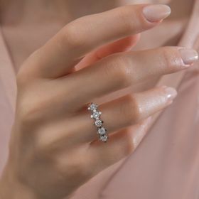 Amor TRYZ5493F090 0.90 Karat Beştaş Pırlanta Yüzük