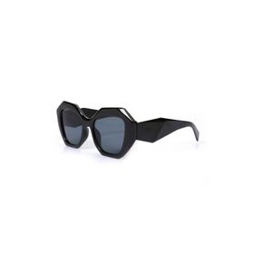 Angel Eyes PR-8802C1 Dikdörtgen Siyah Çerçeveli Unisex Güneş Gözlüğü