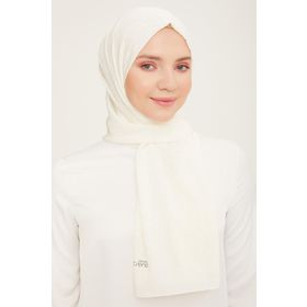 Armine 4-100 Kırık Beyaz Kalpli Şal