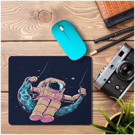 Art Hediye Astronot Gezegenlerde Sallanan Astronot Baskılı 23x19 cm Mouse Pad