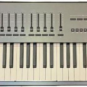 Artesia AH88 88 Tuşlu Çekiç Aksiyonlu Midi Klavye