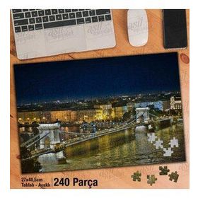 Asil Hobi Budapeşte'deki Ünlü Zincir Köprü-Manzara Yapboz-Ayak Destekli Çerçeveli 240 Parça Puzzle