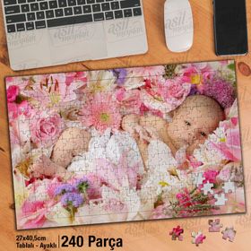 Asil Hobi Çiçekler İçinde Yatan Bebek-Melek Yapboz-Ayak Destekli Çerçeveli 240 Parça Puzzle