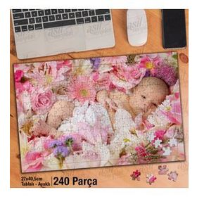 Asil Hobi Çiçekler İçinde Yatan Bebek-Melek Yapboz-Ayak Destekli Çerçeveli 240 Parça Puzzle
