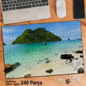 Asil Hobi Deniz Ortasında Ada-Tekne-Doğa-Manzara-Yapboz-Ayak Destekli 240 Parça Puzzle