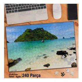 Asil Hobi Deniz Ortasında Ada-Tekne-Doğa-Manzara-Yapboz-Ayak Destekli 240 Parça Puzzle