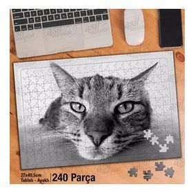 Asil Hobi Dikkatle Bakan Kedi-Sevimli Hayvanlar Yapboz-Ayak Destekli Çerçeveli 240 Parça Puzzle
