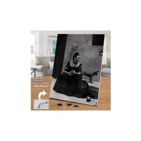 Asil Hobi Frida Kahlo Ve Sevimli Köpeği Yapboz-Ayak Destekli Çerçeveli 240 Parça Puzzle
