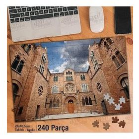 Asil Hobi İspanya-Bercelona-İnşşat-Mimari-Bina Yapboz-Ayak Destekli Çerçeveli 240 Parça Puzzle
