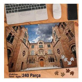 Asil Hobi İspanya-Bercelona-İnşşat-Mimari-Bina Yapboz-Ayak Destekli Çerçeveli 240 Parça Puzzle