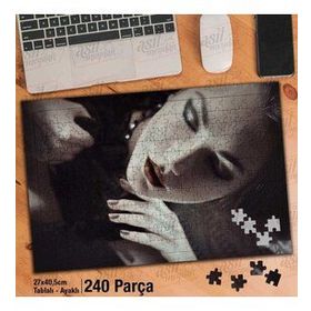 Asil Hobi Kadın Model-Makyaj-Güzel Kadın Yapboz-Ayak Destekli Çerçeveli 240 Parça Puzzle