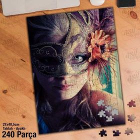 Asil Hobi Karnaval Maskeli Genç Kadının Portresi-Yapboz-Ayak Destekli 240 Parça Puzzle