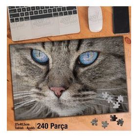 Asil Hobi Keskin Bakışlı Mavi Gözlü Kedi-Hayvan Yapboz-Ayak Destekli Çerçeveli 240 Parça Puzzle