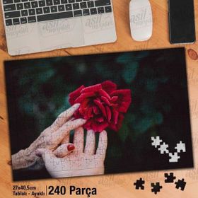 Asil Hobi Kırmızı Gül-Çiçek-İki El Yapboz-Ayak Destekli Çerçeveli 240 Parça Puzzle