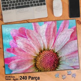 Asil Hobi Mavi Arka Plan Üzerinde Pembe Çiçek Yapboz-Ayak Destekli Çerçeveli 240 Parça Puzzle