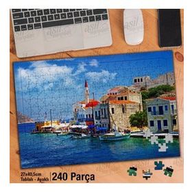 Asil Hobi Mavi Deniz-Sahil Kasabası-Tekne-Manzara Yapboz-Ayak Destekli Çerçeveli 240 Parça Puzzle