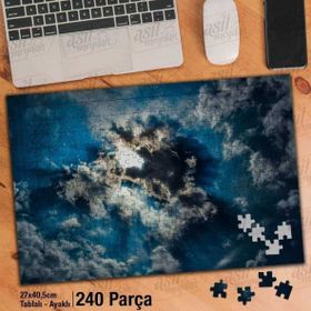 Asil Hobi Mavi Gökyüzü-Beyaz Gri Bulutlar-Manzara Yapboz-Ayak Destekli Çerçeveli 240 Parça Puzzle