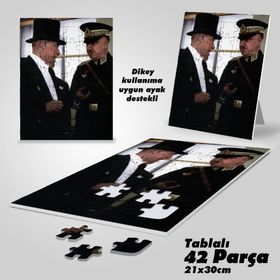 Asil Hobi Modern Şık Giyimi İle Mustafa Kemal Atatürk-Yapboz-Ayak Destekli 42 Parça Puzzle