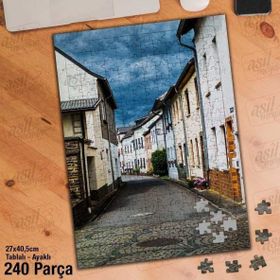 Asil Hobi Sıra Evler-Bulutlar-Mavi-Gökyüzü Yapboz-Ayak Destekli Çerçeveli 240 Parça Puzzle