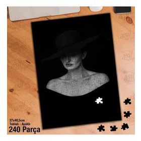 Asil Hobi Siyah Zeminde Siyah Şapkalı Kadın Yapboz-Ayak Destekli Çerçeveli 240 Parça Puzzle