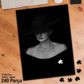Asil Hobi Siyah Zeminde Siyah Şapkalı Kadın Yapboz-Ayak Destekli Çerçeveli 240 Parça Puzzle