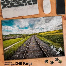 Asil Hobi Tren Rayları-Yeşil Çimen-Gökyüzü Yapboz-Ayak Destekli Çerçeveli 240 Parça Puzzle