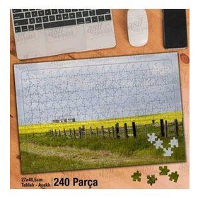 Asil Hobi Uzaktaki Evler-Çimen-Gökyüzü-Manzara Yapboz-Ayak Destekli Çerçeveli 240 Parça Puzzle