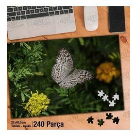 Asil Hobi Yeşil Bitkilerin Üstünde Desenli Kelebek Yapboz-Ayak Destekli Çerçeveli 240 Parça Puzzle