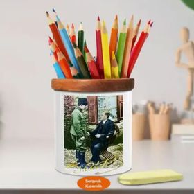 Asilmeydan 449332600 Bahçede İsmet İnönü Ve Atatürk Ahşap Seramik Kalemlik