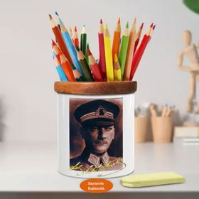 Asilmeydan 449403634 Askeri Üniformalı Mustafa Kemal Ahşap Seramik Kalemlik