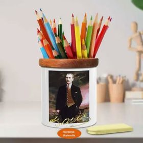 Asilmeydan 449448723 Eli Cebinde Mustafa Kemal Paşa Ahşap Seramik Kalemlik