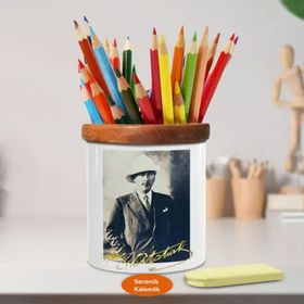 Asilmeydan 449459787 Takım Şapkalı Mustafa Kemal Atatürk Ahşap Seramik Kalemlik