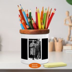 Asilmeydan 449476160 Paltolu Yürüyen Kemal Atatürk Ahşap Seramik Kalemlik