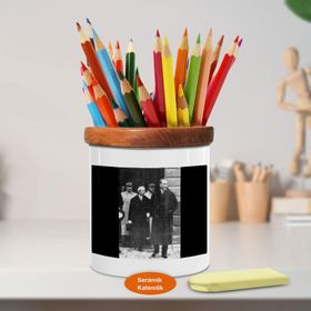 Asilmeydan 449780161 Bina Önünde Mustafa Kemal Ve İnönü Ahşap Seramik Kalemlik