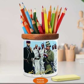 Asilmeydan 449784955 Kalpaklı Genç Mustafa Kemal Atatürk Ahşap Seramik Kalemlik