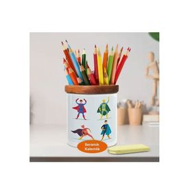 Asilmeydan 449798358 Pelerinli Süper Minik Kahraman Ahşap Seramik Kalemlik