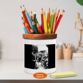 Asilmeydan 449832881 Cephede Askerler Ahşap Seramik Kalemlik