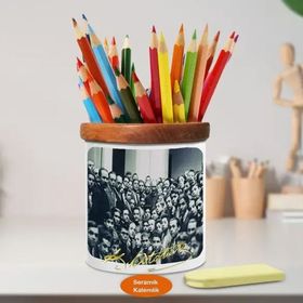Asilmeydan 451682326 Öğrencİleriyle Mustafa Kemal Atatürk Ahşap Seramik Kalemlik