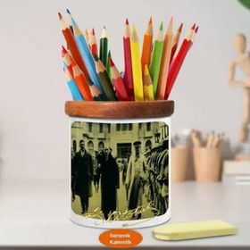 Asilmeydan 451687672 Askerini Selamlayan Kemal Atatürk Ahşap Seramik Kalemlik