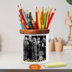Asilmeydan 451921380 Arkadaşları Ve Mustafa Kemal Atatürk Ahşap Seramik Kalemlik