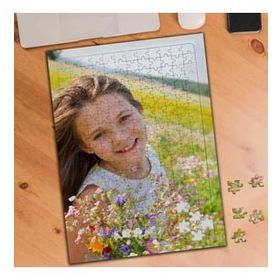 Asilmeydan 455404743 240 Parça Bahçede Sevimli Kız Puzzle Yapboz Tablo
