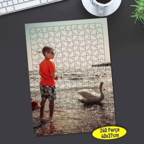 Asilmeydan 456573595 240 Parça Sahilde Küçük Çocuk Puzzle Yapboz Tablo