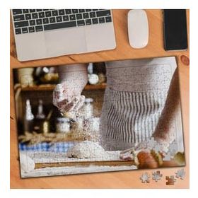 Asilmeydan Hamur Açan Aşçı Eller 240 Parça 27x40.5 cm Puzzle Yapboz Tablo
