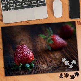 Asilmeydan Masada Taze Çilekler 240 Parça 27x40.5 cm Puzzle Yapboz Tablo