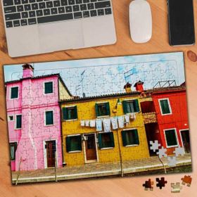 Asilmeydan Renkli İspanyol Binaları 240 Parça 27x40.5 cm Puzzle Yapboz Tablo