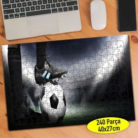 Asilmeydan Topu Tutan Futbolcu 240 Parça 27x40 cm Puzzle Yapboz Tablo