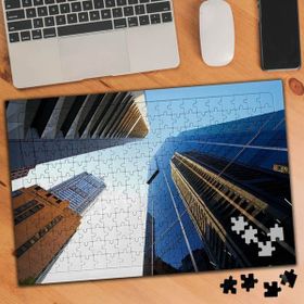 Asilmeydan Yüksek Bina Perspektif Çekim 240 Parça 74630 27x40 cm Puzzle Yapboz Tablo