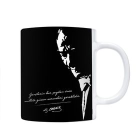 Atatürk Gençlerin Her Şeyden Önce Kupa Bardak