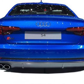 Audi A4 B9 2016 Sonrası Plastik Difüzör
